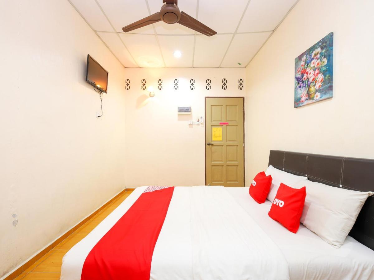 Oyo89763蓝水酒店 丰盛港 外观 照片